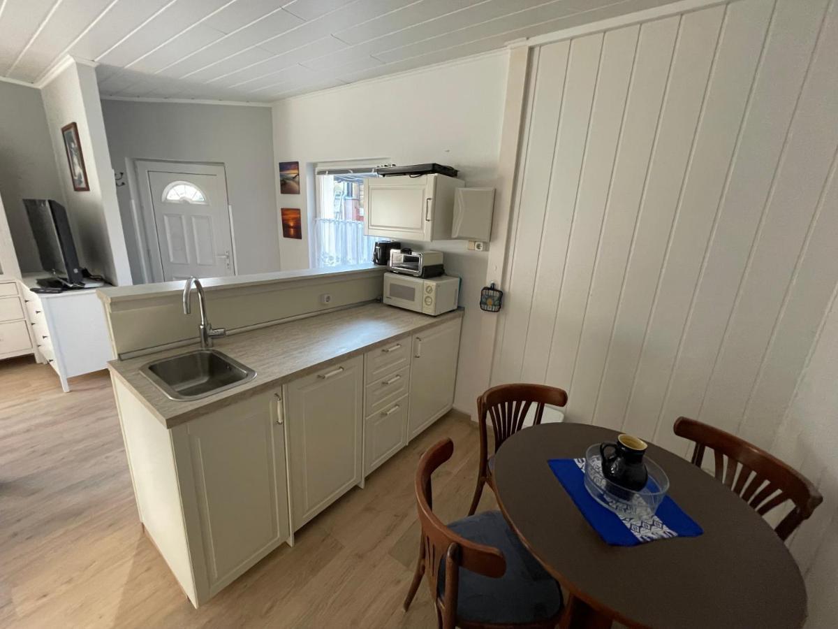 Schoener Ferienbungalow Umgeben Von Natur Und Nicht Weit Zur Ostsee Neubukow Buitenkant foto